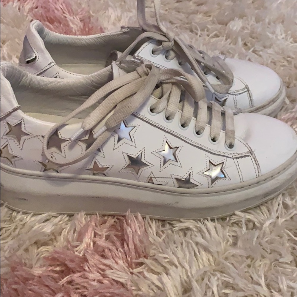 steve madden star sneakers